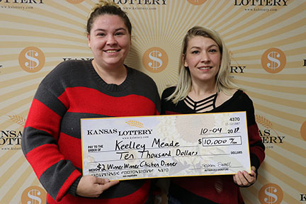 Keeley Meade (left) and sister Ashley Morgan